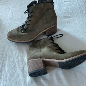 Toms Olive Lace-Up Suede Boots